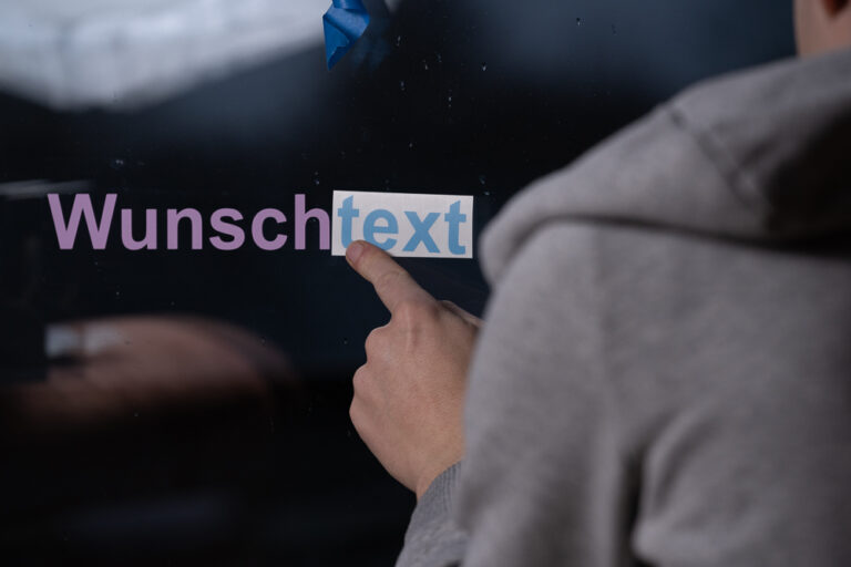 Aufklebbare Folienzahlen – Perfekte Hausnummern für Briefkästen und Haustürschilder – Bild 3